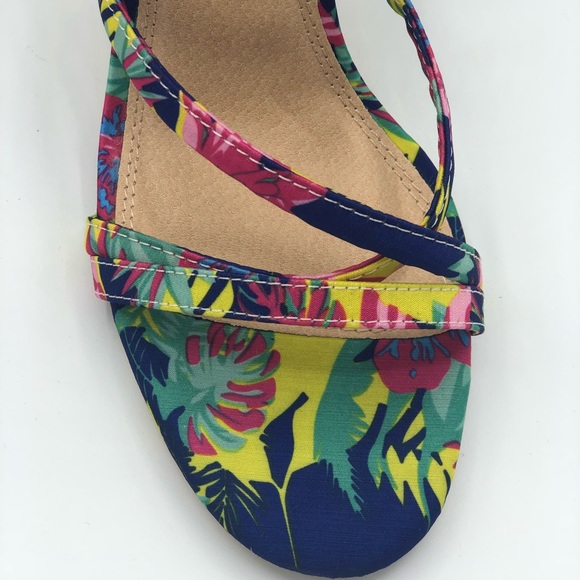 Colorful Tie Up Heels - Picture 4 of 5